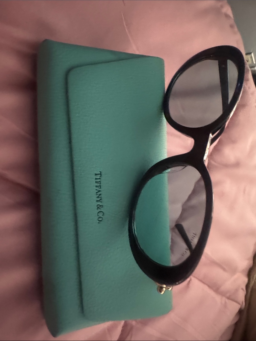 Tiffany & Co. Black Round Sunglasses with Signature Tiffany Blue Case